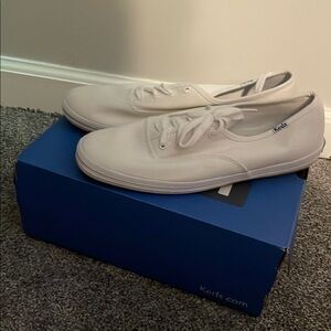 Keds Classic White Lace-Up Shoes 8.5